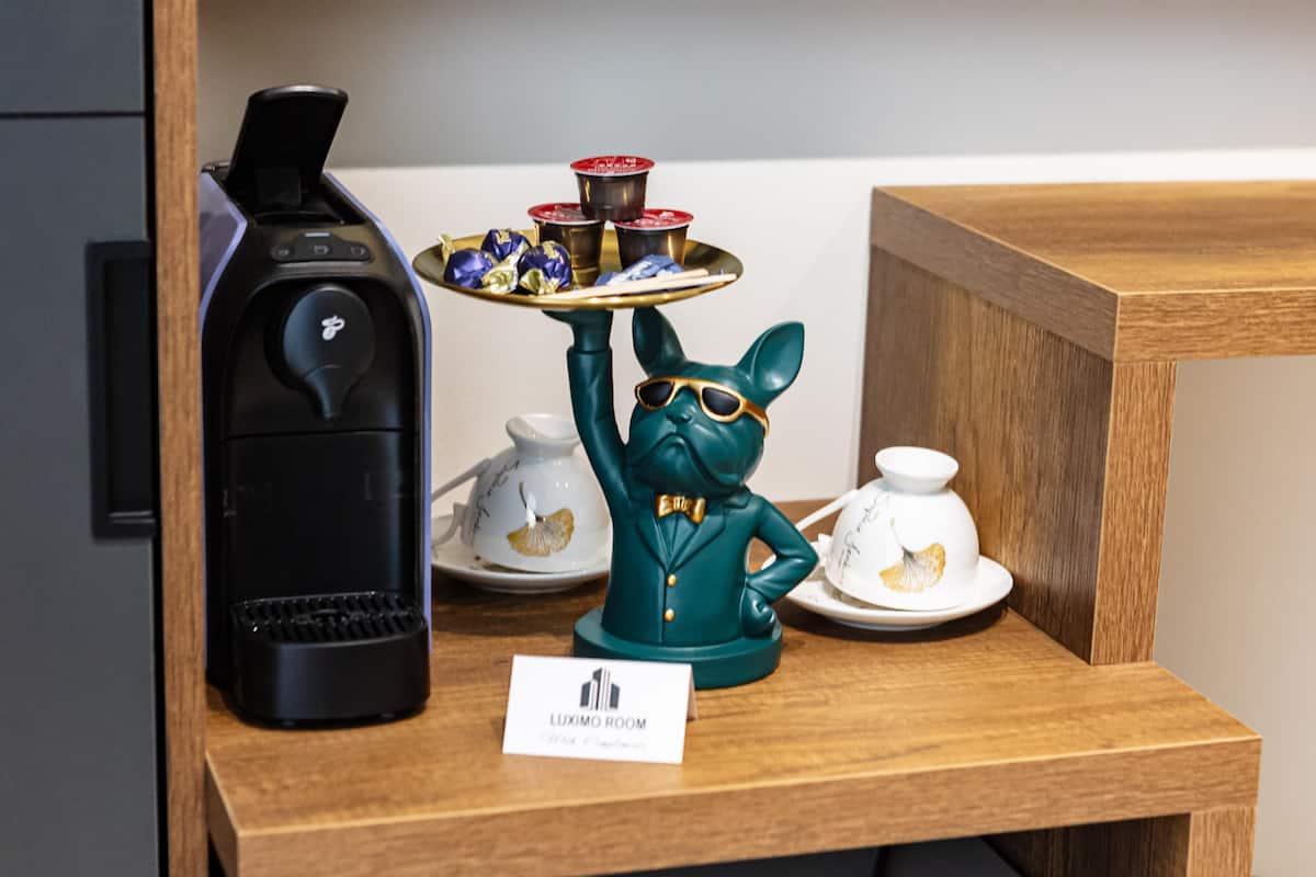 Кафе машина и комплимент от LUXIMO ROOM